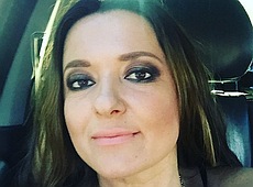 Могилевська показала кайф та ніжки в морі. ФОТО