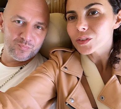 Шампанське та цілунки: Каменських показала перші фото з весільної подорожі