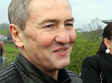 Черновецький на травневі втече на моря, а Коляденко – в ліс?