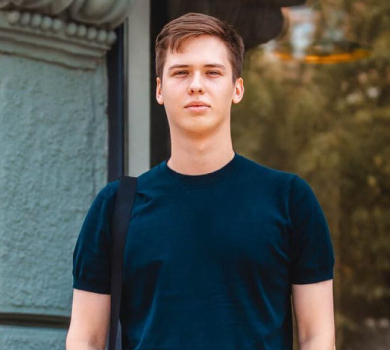 Не завжди все гладко: Лачен розказав про знайомства в мережі та чи перебуває у стосунках