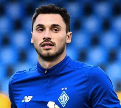 Голкіпер збірної Бущан уперше показав свою загадкову дівчину. ФОТО