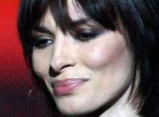 Марнотратка Мейхер не хоче продавати свою свободу чоловіку