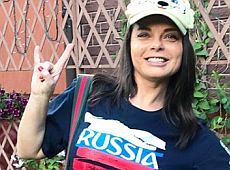 Всє ідітє в ср*ку: Корольова з Росії з любов'ю підтримала флешмоб Зеленського