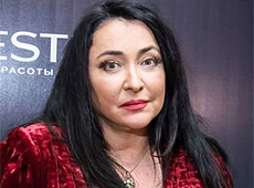 Лоліта тішиться, що не в чорному списку України, і вважає Путіна генієм