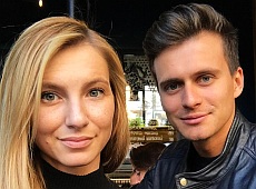 Ведучого Євробачення Скічка незабаром окільцюють  