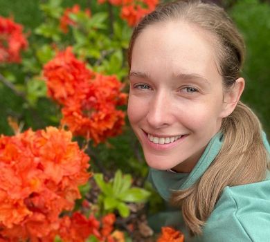 Осадча зустріла літо у лазні та в нічному басейні 