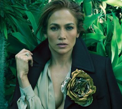 Лопес у Vogue посвітила принадами в розкішних луках та зізналася, як удруге зійшлася з Аффлеком