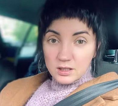 Цибульська з сином і чоловіком подуркували на камеру у кумедній шапці. ФОТО