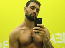 Голий Козловський шукає ніжну і хазяйновиту наречену. Обережно, ФОТО