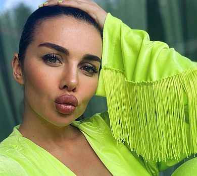 Седокова оголосила свою вагу та розказала про уколи краси 