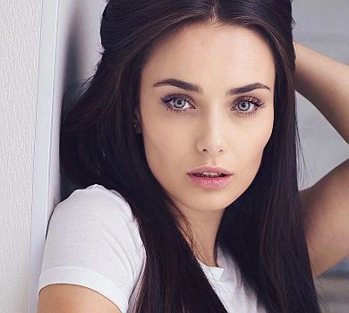 Зірка Кріпосної Мішина розповіла, як на 7-му місяці вагітності втекла від домашнього тирана