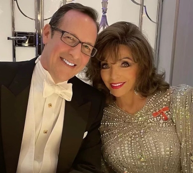 89-річна Коллінз у купальнику заселфилася зі своїм п'ятим чоловіком