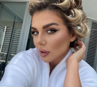 Звідки цей живіт?: Седокова показалася в купальнику у своїй найбільшій вазі