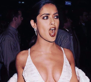 Застарі для цього: 56-річна Хаєк зробила те, на що не наважилися діти 