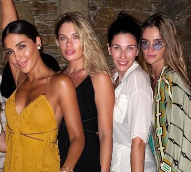 Дімопулос, Терехова і Джарти влаштували собі дівчачі канікули на Міконосі 