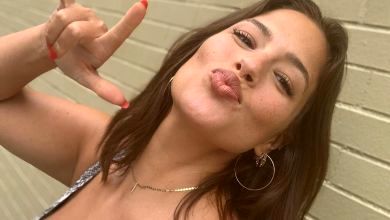 Стаю більшою й більшою: вагітна Грем показала чесне голе ВІДЕО