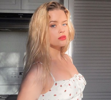 Гендер не має значення: донька Різ Візерспун натякнула на свою бісексуальність