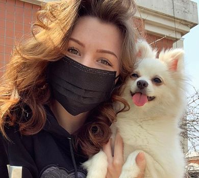 Досі в Ухані: Настя з песиком пожалілася на новий карантин