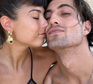 Соліст Maneskin оголосив про кінець 6-річних стосунків після того, як його заскочили за цілунками з іншою