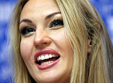 Місіс Світу Камалія овдовіла, а Марчин Мрочек став її коханцем