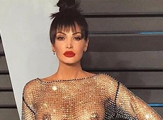 Хай би вже гола прийшла: цицьката співачка збурила мережу зухвалою сукнею від українки