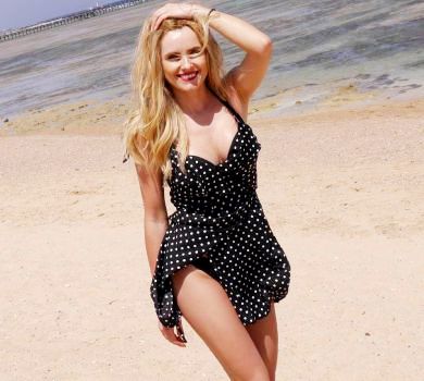 Федишин у Єгипті показує сімейну ідилію та струнку себе у купальнику. ФОТО 