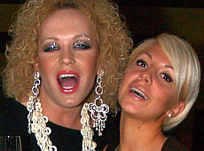 Монро пригріла двійника Білик на прем'єрі з Маратом Башаровим