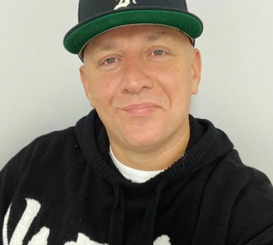 Вы нам не братья, а враги: Потап у вірші звернувся до Безрукова. ВІДЕО