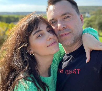 Дружина Арестовича розказала про його харчування та зізналася, чи готова стати першою леді