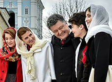 Як Порошенки українців з Великоднем вітали. ФОТО. ВІДЕО 