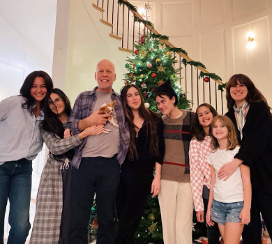 Ми – сім’я: Демі Мур зворушила різдвяними знімками з хворим на афазію Брюсом Віллісом