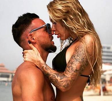 8 років несамовитого кохання: love story Морозюків у ФОТО 