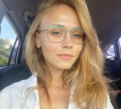 Прошу вибачення: зірка Сватів Кошмал показала себе і Аліну Паш 12 років тому