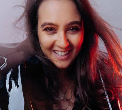 Мендель пожалілася на 2 роки сексуальної об'єктивації та наробила провокаційних фото