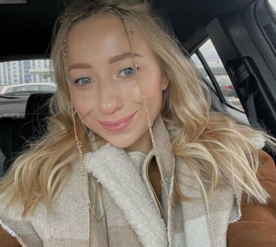 Ніс у вигляді члена: Репяхова зізналася, що наштовхнуло її на пластичні операції та скільки вона заробляє