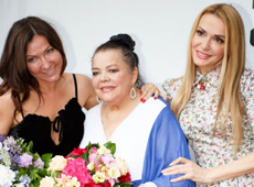 Айсіна влаштувала ювілейну зустріч для мам Сумської, Білик і Гросу