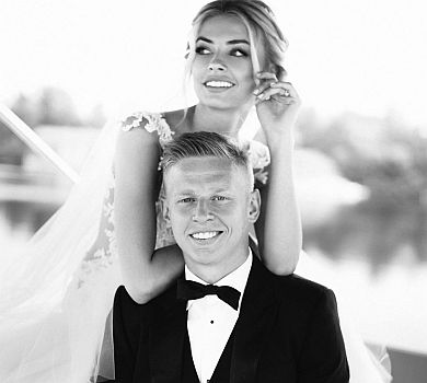 Жінка футболіста Зінченка показала їхнє весільне ч/б