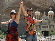 Січкар і Ващук відпочили у Місті сміттярів