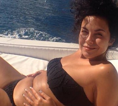 Неідеальна Каменських показала, як виглядала в купальнику до схуднення 