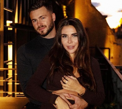 Круасани або четвертий? Стужук у Франції запідозрили у вагітності