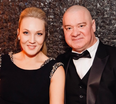 38 днів спали у підвалі в машинах : Кошовий із дружиною розповіли, чому залишилися в Україні