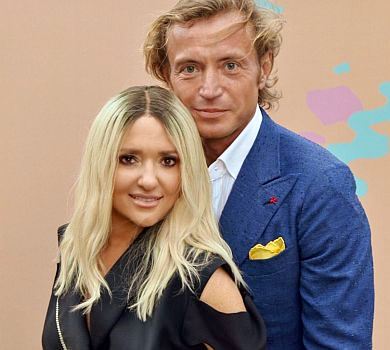 Могилевську на модному заході цілував відомий київський багатій