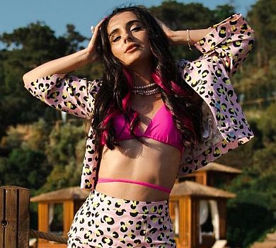 Трінчер показала, як виглядала в купальнику до схуднення на 7 кіло