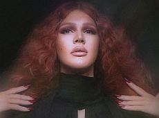 Зіанджа у телешоу виконала сповідь та показала ноги. ВІДЕО 