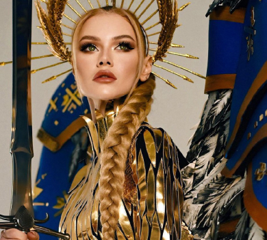 Апанасенко вразила сумою, за яку пустила з молотка крила зі свого костюму для Міс Всесвіт