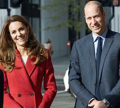 Міддлтон у ефектному червоному пальті відкрила карантинну фотовиставку