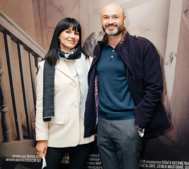 Новий рівень стосунків: Єфросиніна із запізненням привітала чоловіка з річницею їхнім танцем. ВІДЕО