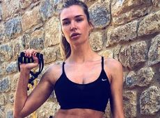 Григор’єва на Сицилії показала обійми з чоловіком і тренування з гумою