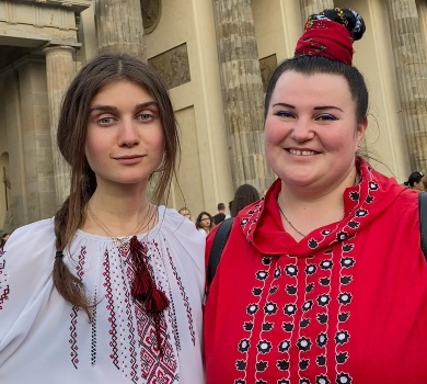 Скільки ще пролитись має крові?: alyona alyona та Jerry Heil представили третю спільну пісню про війну. ВІДЕО