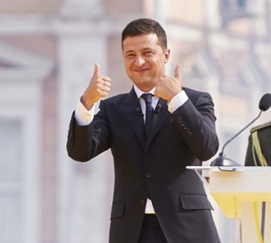 Згадали про закон: Офіс президента опублікував попурі до Дня Незалежності зі всіма авторами пісень